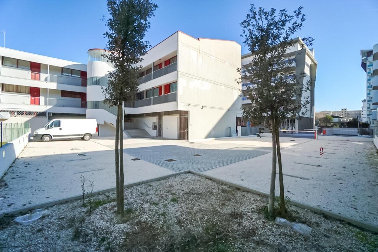 Condominio Clyo Bibione Exterior foto